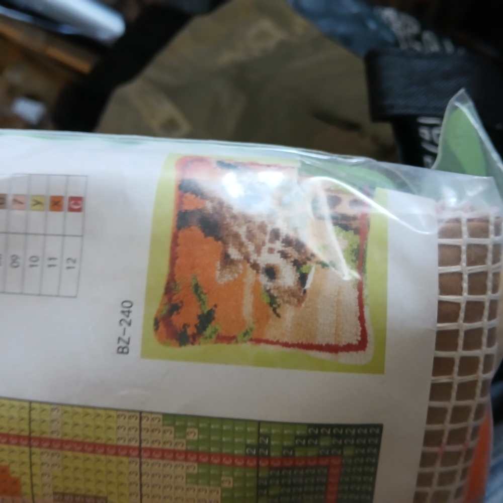 Giraffe Pattern Small Pet Mat